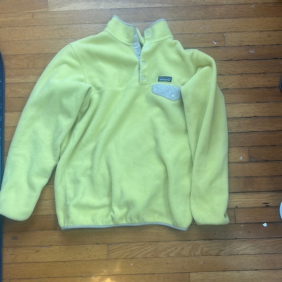 Patagonia Sweaters - Women’s Patagonia Yellow Pullover